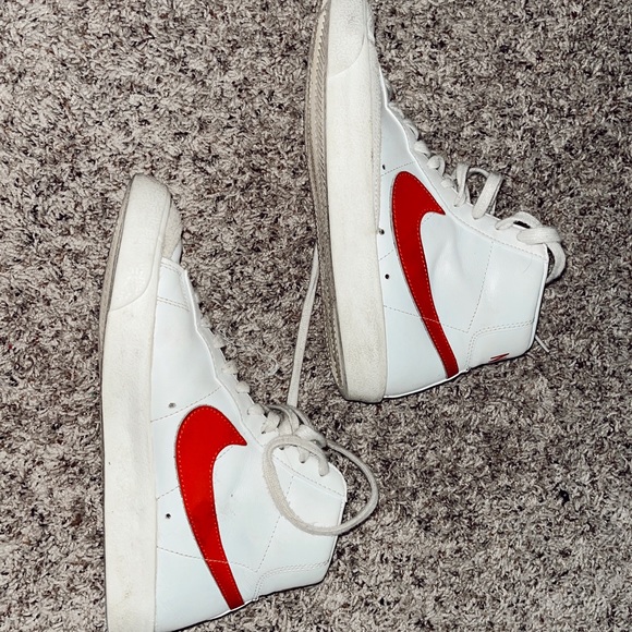nike blazers! - Picture 3 of 4
